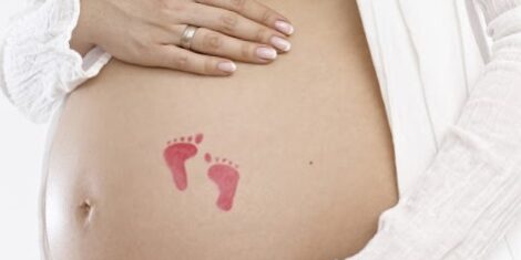 elección del sexo de bebé - pies rosas