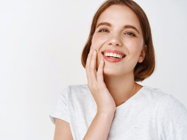 implante dental - mujer sonriente