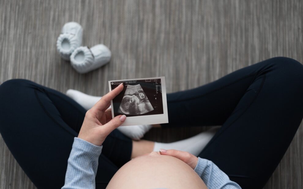 adopción de embriones con DGP - zapatitos azules