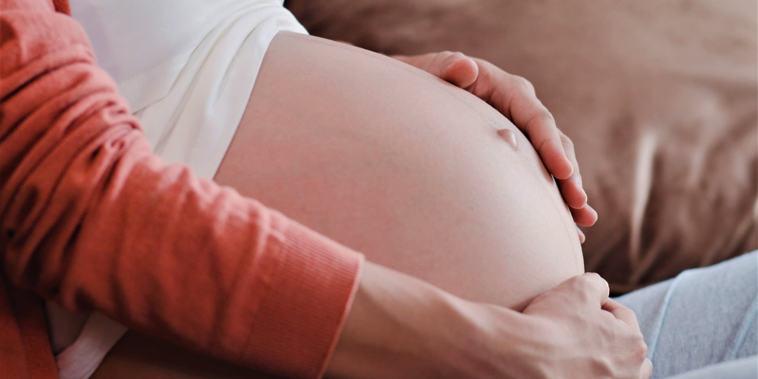 gestational surrogacy in mexico - pregnant belly