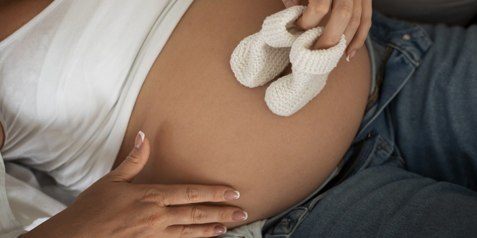 cost of surrogacy in the usa - mother